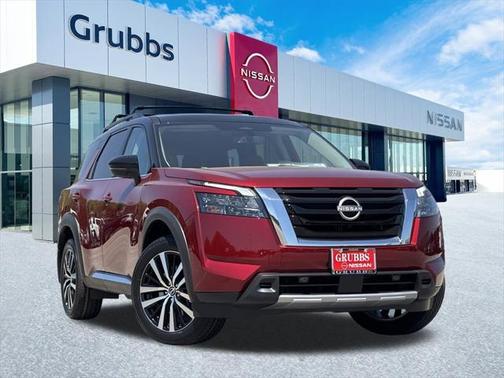 2025 Nissan Pathfinder Platinum FWD