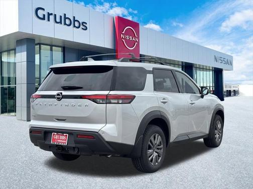 2025 Nissan Pathfinder SV FWD