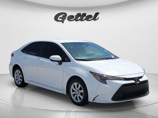Ice 2024 Toyota Corolla LE