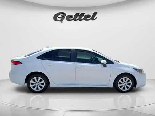 Ice 2024 Toyota Corolla LE