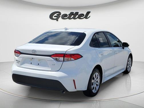Ice 2024 Toyota Corolla LE