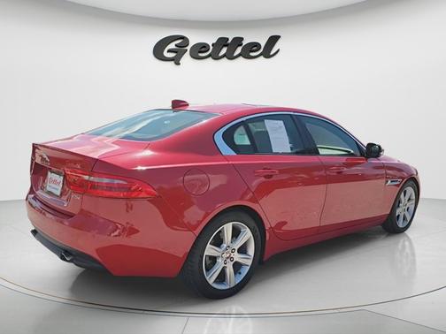 2018 Jaguar XE 25t Premium