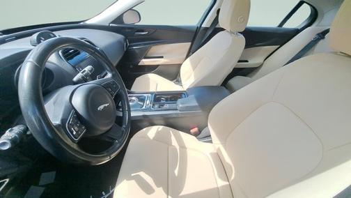 2018 Jaguar XE 25t Premium