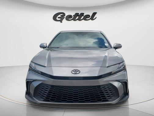 Metal 2026 Toyota Camry SE