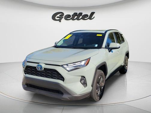 2023 Toyota RAV4 Hybrid XLE Premium