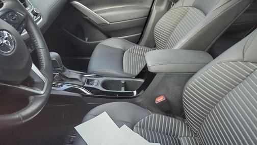 2024 Toyota Corolla Cross Hybrid XSE