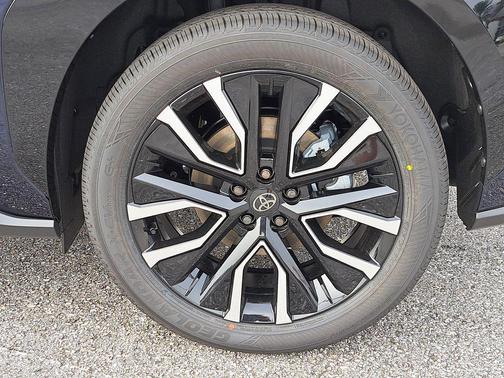 2026 Toyota bZ LIMITED