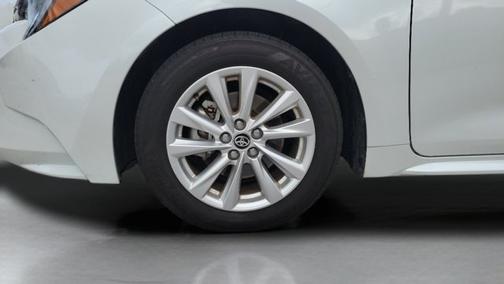 Pearl 2024 Toyota Corolla Hybrid LE