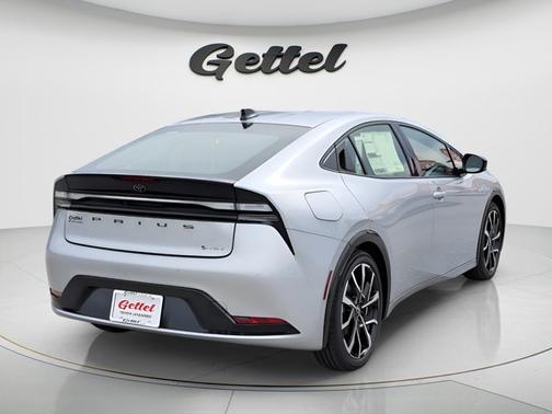 CUTTING EDGE 2026 Toyota Prius Plug-In Hybrid XSE