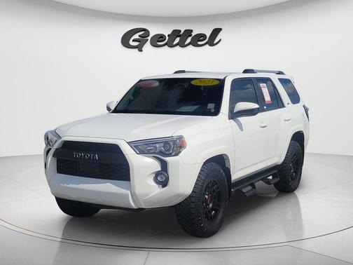 Ice 2023 Toyota 4Runner SR5