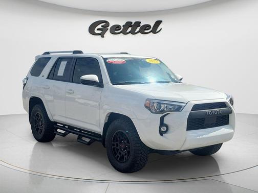 Ice 2023 Toyota 4Runner SR5