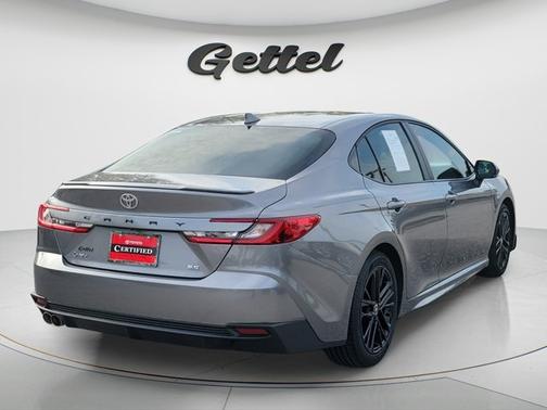 Metal 2025 Toyota Camry SE
