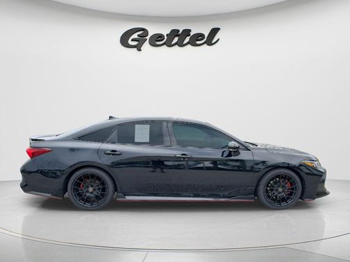 Midnight Black Metallic 2020 Toyota Avalon TRD