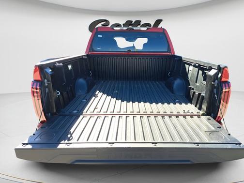 2023 Toyota Tundra Hybrid Platinum