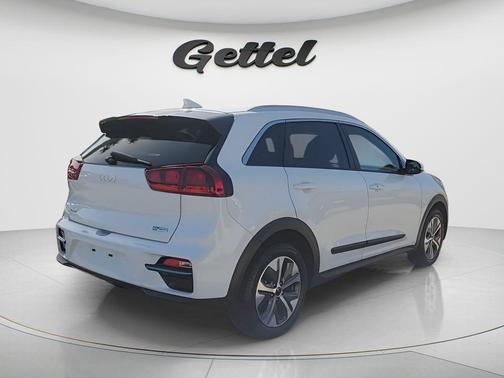 Snow White Pearl 2022 Kia Niro EV EX