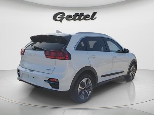 Snow White Pearl 2022 Kia Niro EV EX