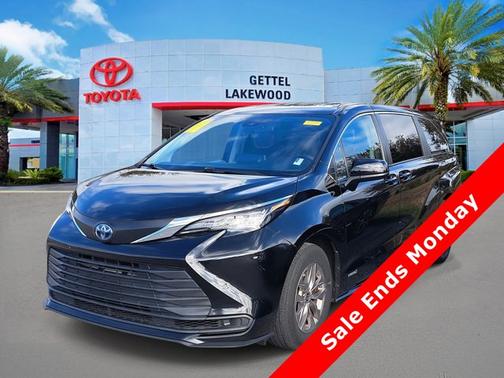 2021 Toyota Sienna LE