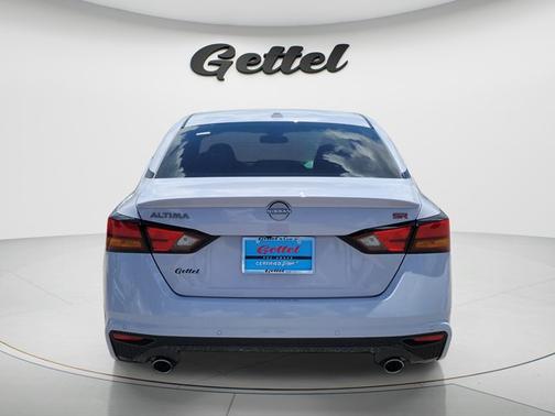 Gray Sky Pearl 2024 Nissan Altima 2.5 SR