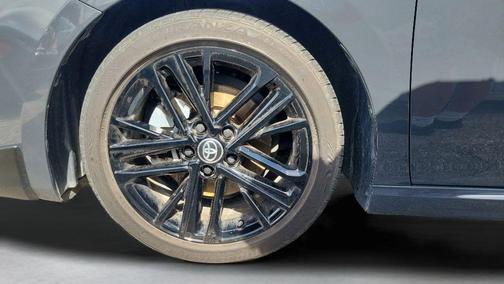UNDERGROUND 2025 Toyota Camry SE