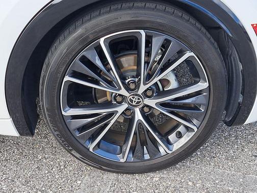 2023 Toyota Prius XLE