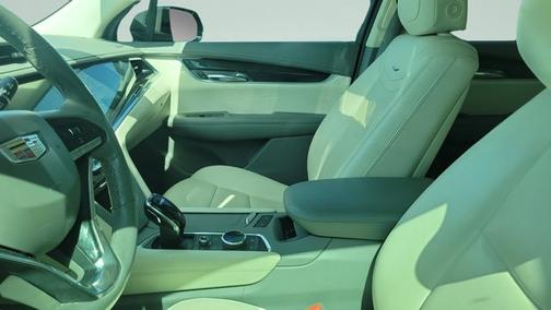 Black Metallic 2020 Cadillac XT6 Premium Luxury FWD