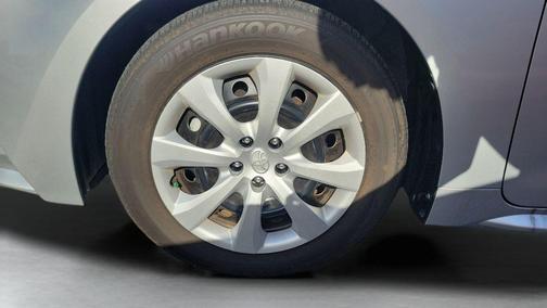 Classic Silver Metallic 2024 Toyota Corolla LE