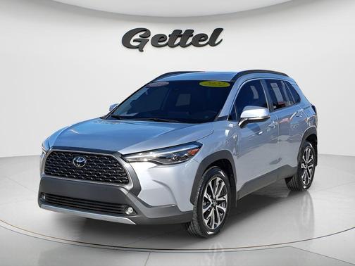 2022 Toyota Corolla Cross XLE