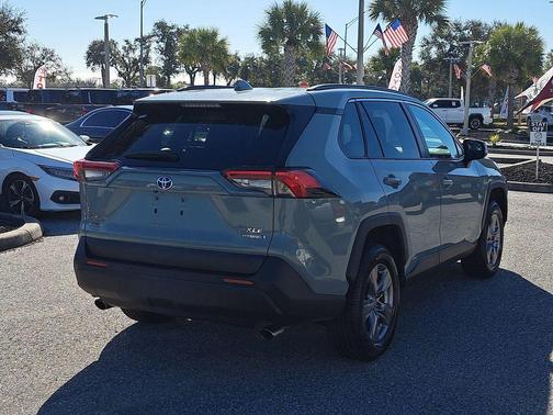 2023 Toyota RAV4 Hybrid XLE