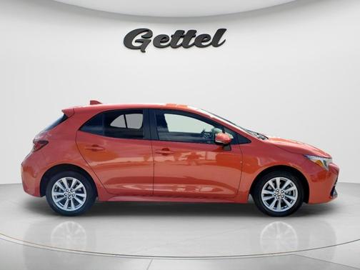 Inferno Red 2025 Toyota Corolla Hatchback SE