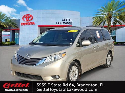 2017 Toyota Sienna XLE