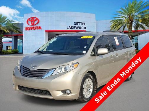 2017 Toyota Sienna XLE