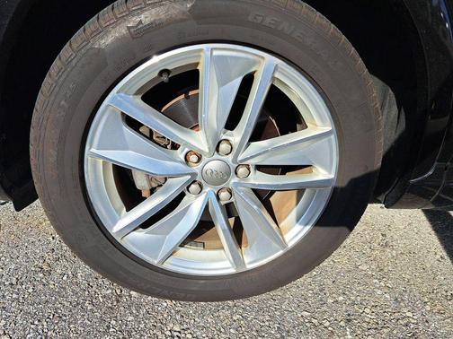 2017 Audi Q3 2.0T Premium