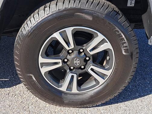 2018 Toyota Tacoma TRD Sport