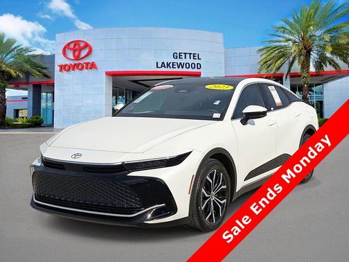 2023 Toyota Crown XLE