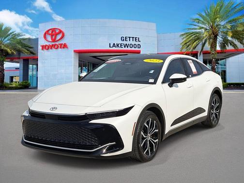 2023 Toyota Crown XLE