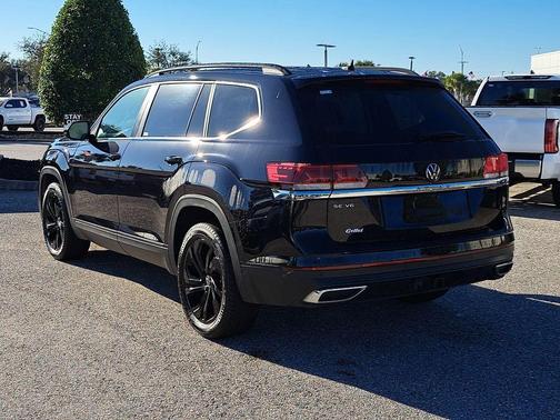 2022 Volkswagen Atlas 3.6L SE w/Technology