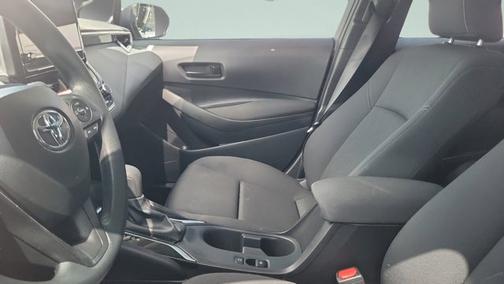 Classic Silver Metallic 2025 Toyota Corolla LE
