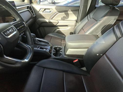 2023 GMC Canyon Elevation