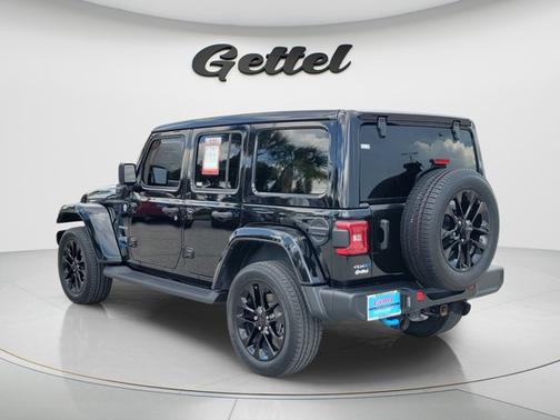 Black Clearcoat 2022 Jeep Wrangler Unlimited 4xe Sahara