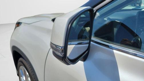 Blizzard Pearl 2020 Toyota Highlander Limited