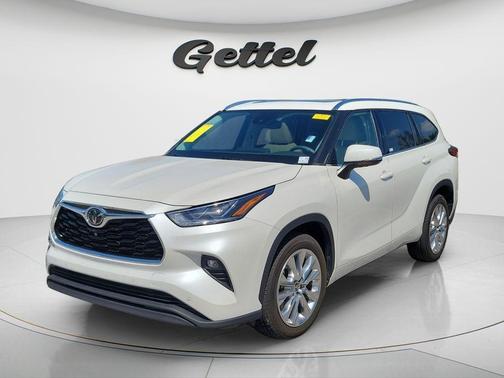 Blizzard Pearl 2020 Toyota Highlander Limited