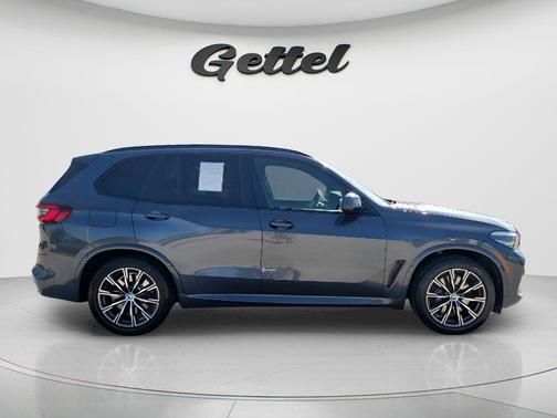 Gray Metallic 2021 BMW X5 xDrive40i