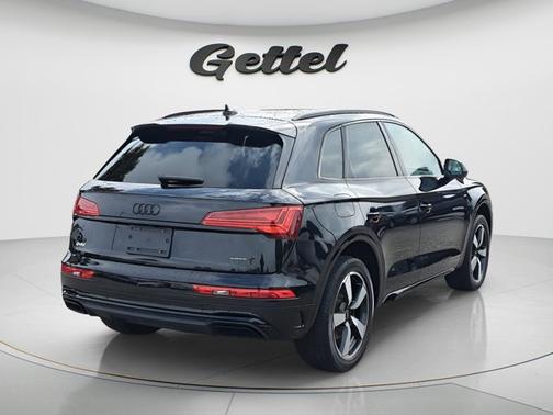 2023 Audi Q5 45 S line quattro Premium