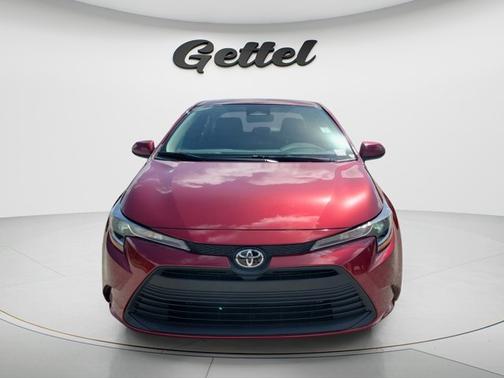 Pearl 2025 Toyota Corolla LE