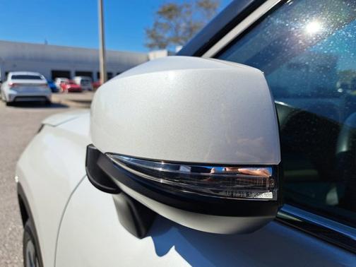 2023 Toyota Highlander Hybrid Limited