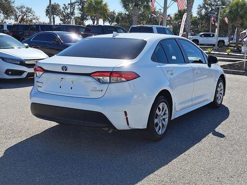 2024 Toyota Corolla Hybrid LE