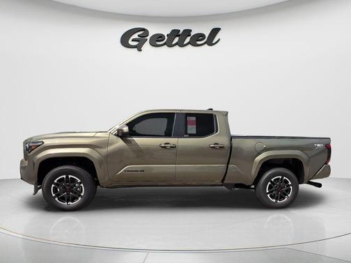 Bronze 2026 Toyota Tacoma TRD Sport