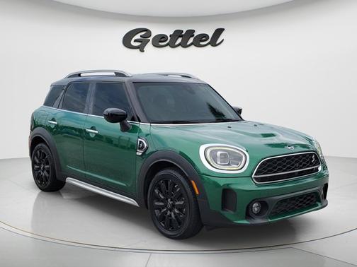 British Racing Green 2022 MINI Countryman Cooper S