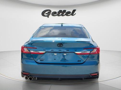 Ocean 2025 Toyota Camry SE