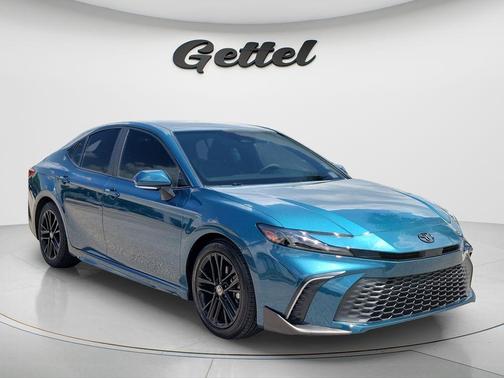 Ocean 2025 Toyota Camry SE